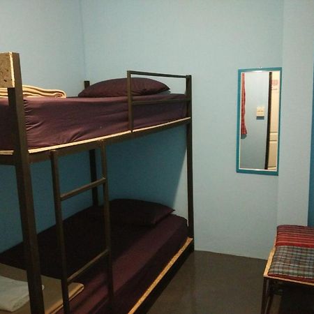 J Giant Hostel Chiang Mai Bagian luar foto