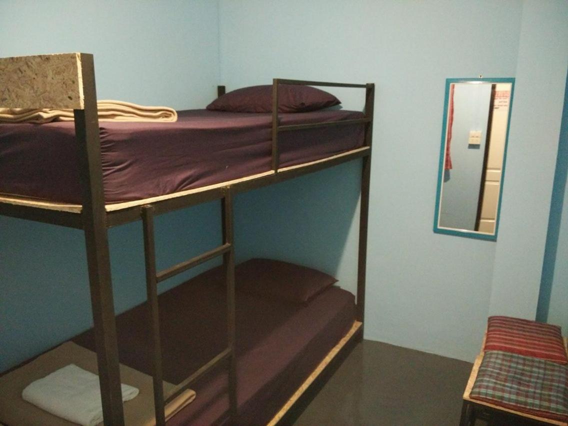 J Giant Hostel Chiang Mai Bagian luar foto