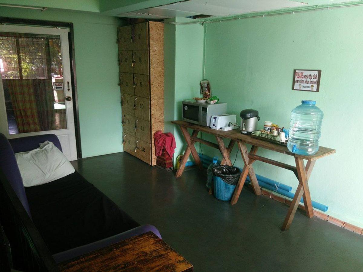 J Giant Hostel Chiang Mai Bagian luar foto