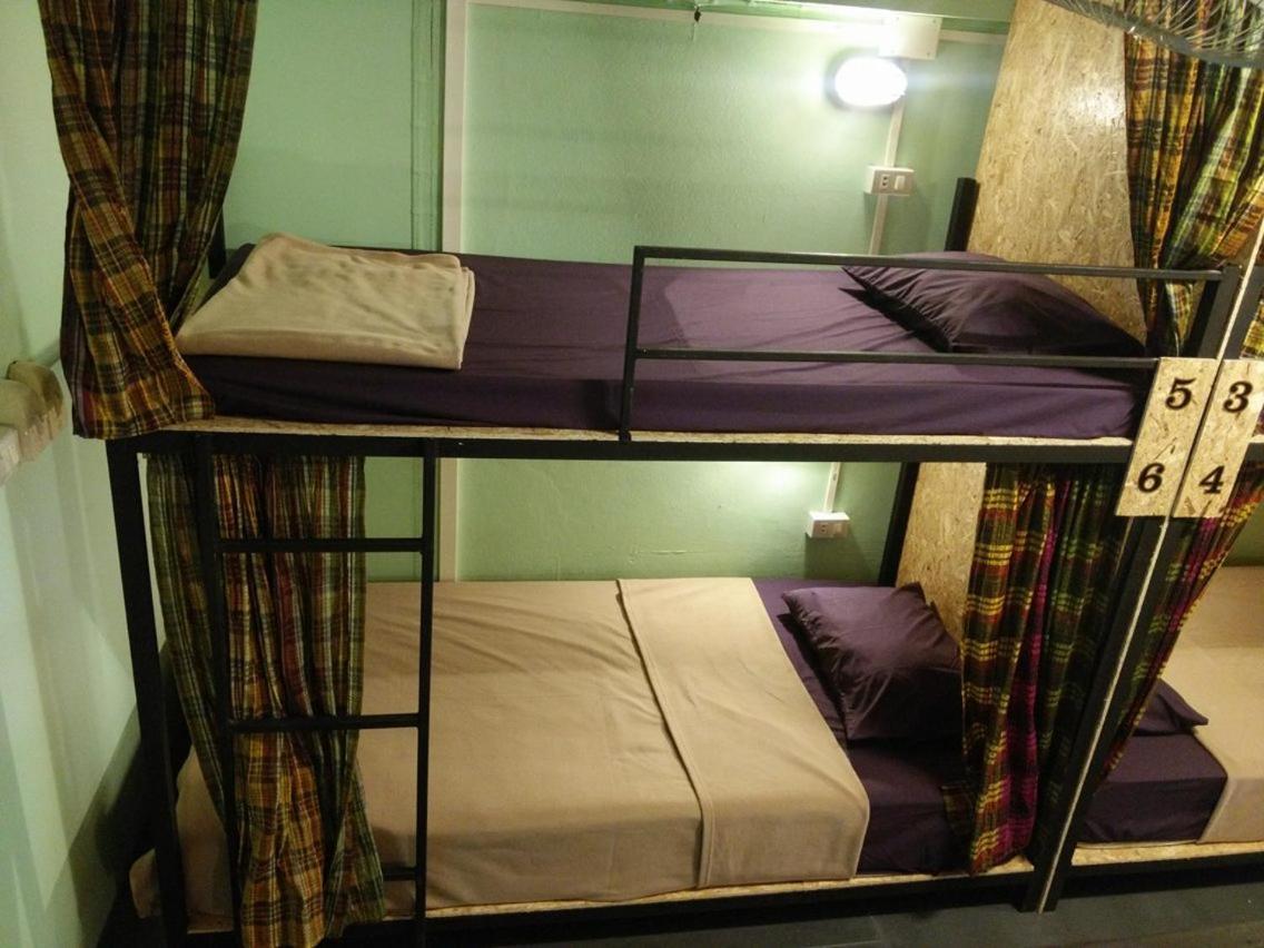 J Giant Hostel Chiang Mai Bagian luar foto