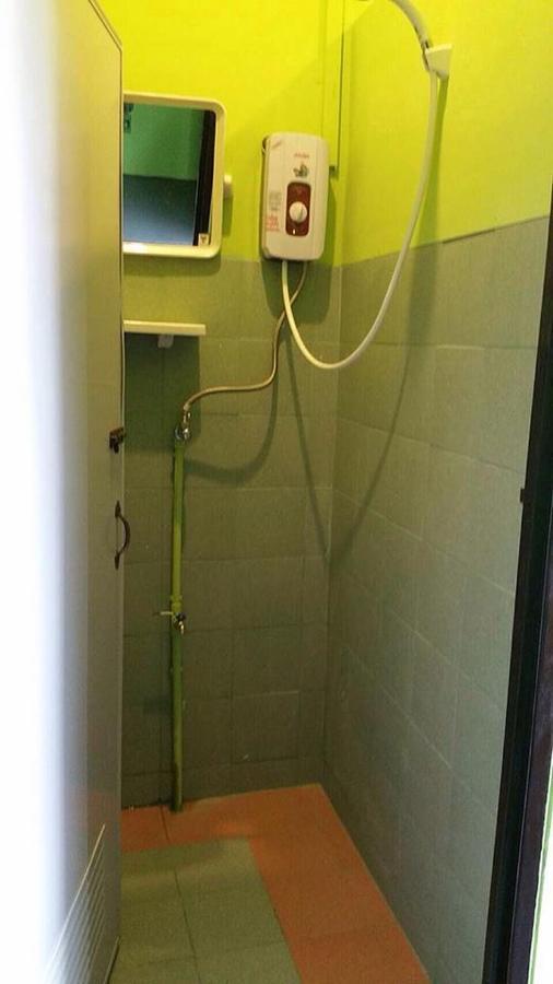 J Giant Hostel Chiang Mai Bagian luar foto